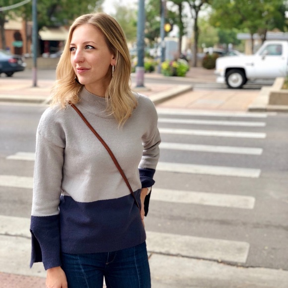 MEET YOUR POSHER - Picture 3 of 6